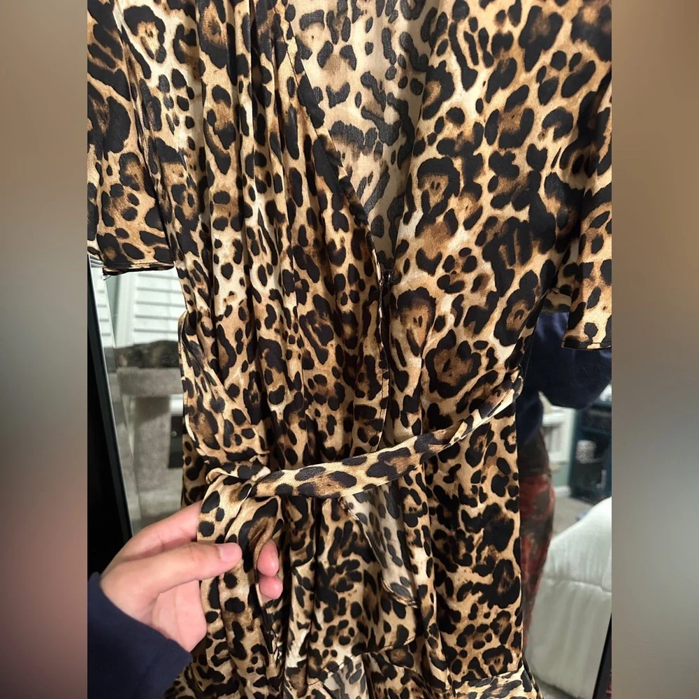 NWT BB Dakota Wild Card Animal Print Wrap Ruffle Dress - Picture 4 of 15